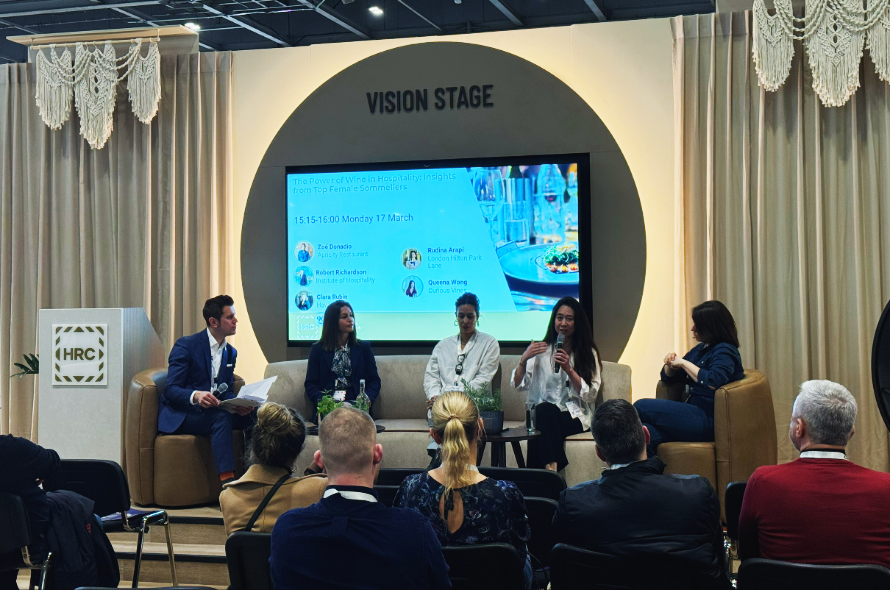 The Power of Wine in Hospitality at HRC 2025 – Industry experts Clara Rubin, Queena Wong, Rudina Arapi, and Zoé Donadio discuss how sommeliers enhance guest experience through storytelling.